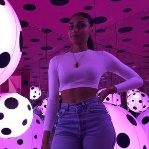 Cream long sleeve crop top